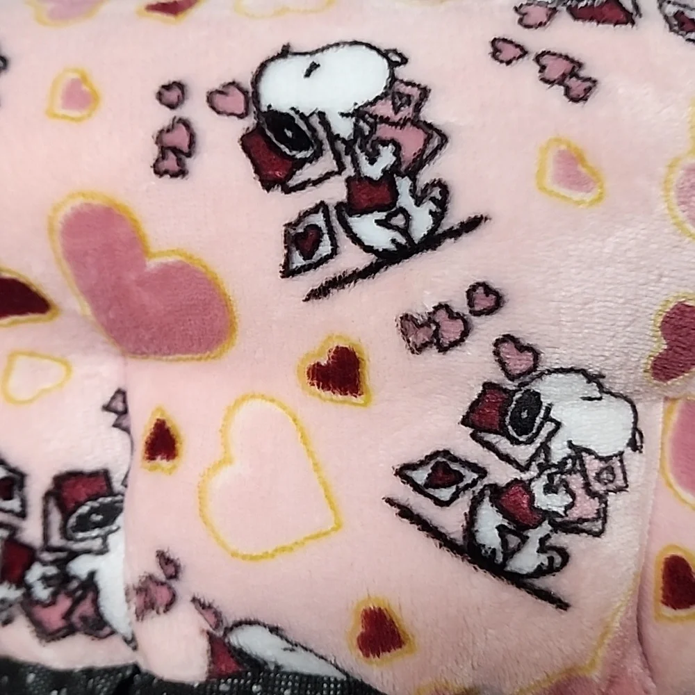 Peanuts 2026 Pink Red Hearts Valentine's Day Snoopy Pet Dog Cat Bed New w/ Tags